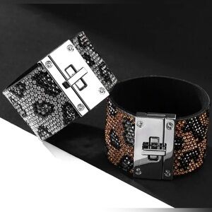 Gold & Black Crystal Rhinestone Leopard Print Cuff Bracelet W/ Toggle Closure